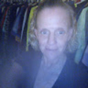 Meet your Posher, Lois